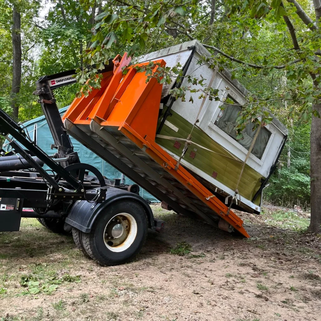 Camper and RV Removal East Lyme CT
